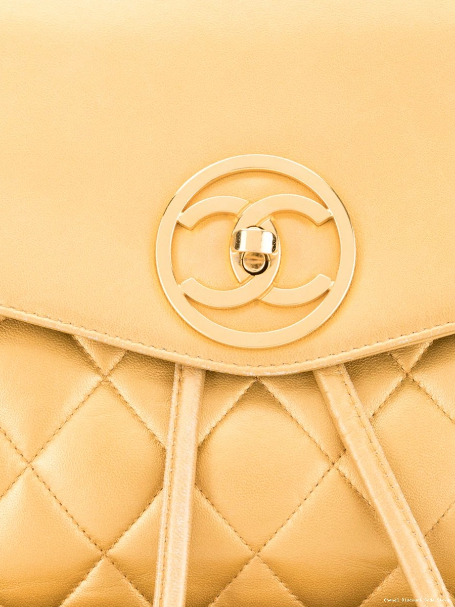 Affordable HOT SALE Women CHANEL turn-lock backpack circle 0404